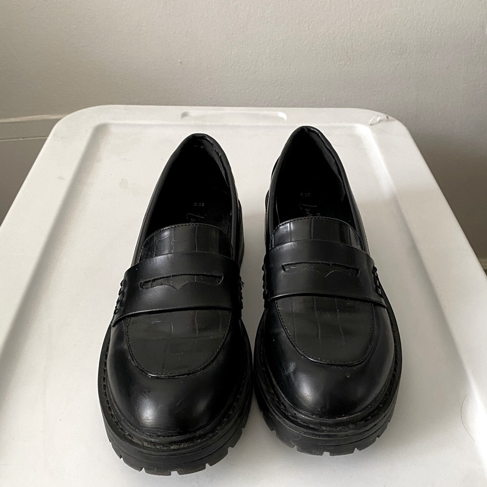 Womens Loafers - Picture 2 of 4